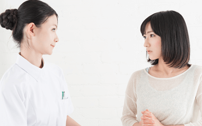 産婦人科外来の看護師のやりがいと負担