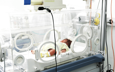 助産師が勤務するNICUについて