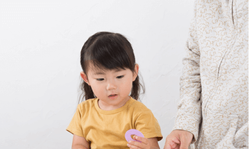 子どもが3人以上いる看護師が働くには周囲のサポートが必須