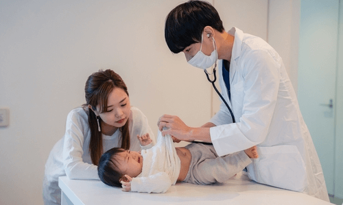 患児の家族（両親）への対応が大変
