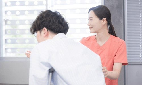 患者の訓練の実施や介助