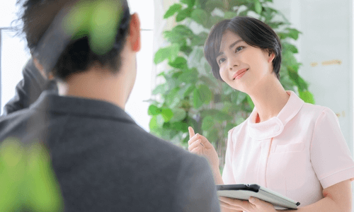 接客を学ぶことができる